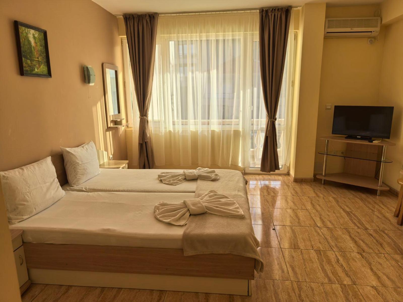 Family Hotel Alfa Vita Sozopol Exterior photo