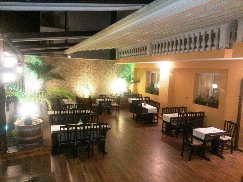 Family Hotel Alfa Vita Sozopol Exterior photo